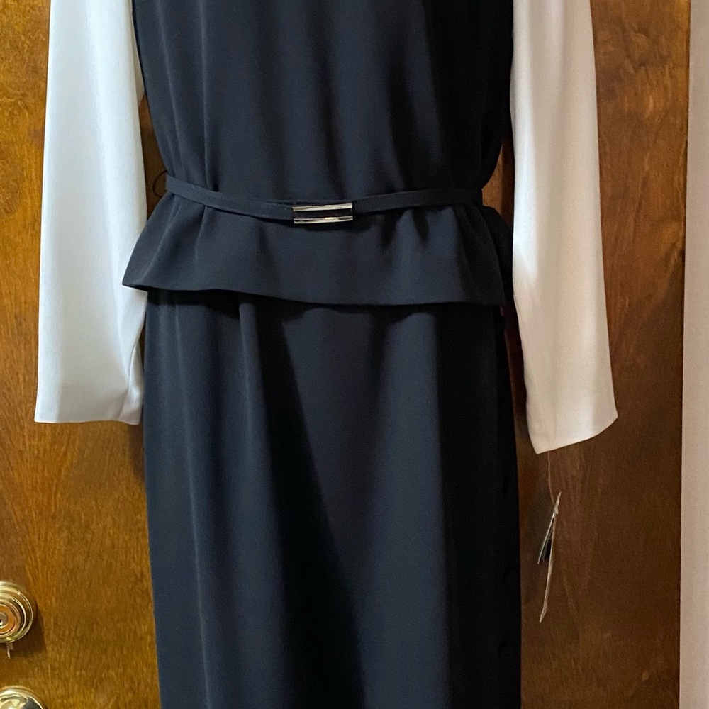 Jones of New York Dress black with off white top